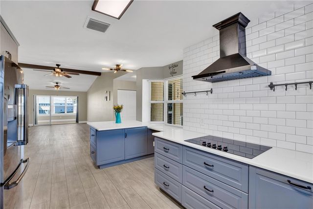 605 W Lake Jasmine Circle 204, Vero Beach, FL 32962