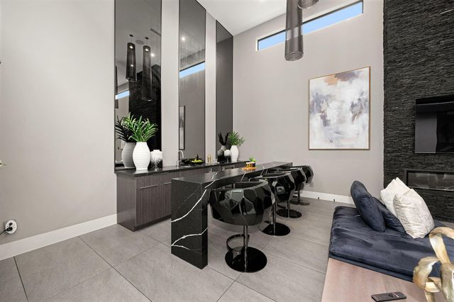 2302 Suffolk Drive, Houston, TX 77027