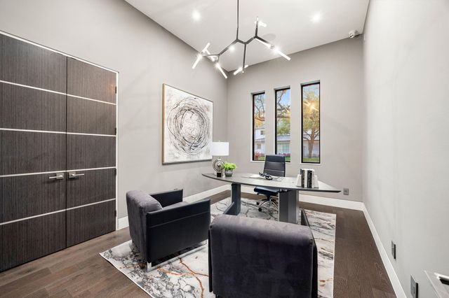 2302 Suffolk Drive, Houston, TX 77027