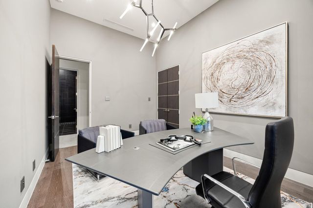 2302 Suffolk Drive, Houston, TX 77027