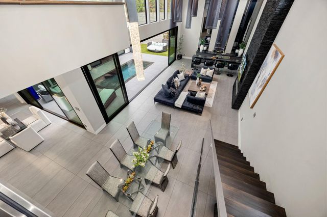 2302 Suffolk Drive, Houston, TX 77027