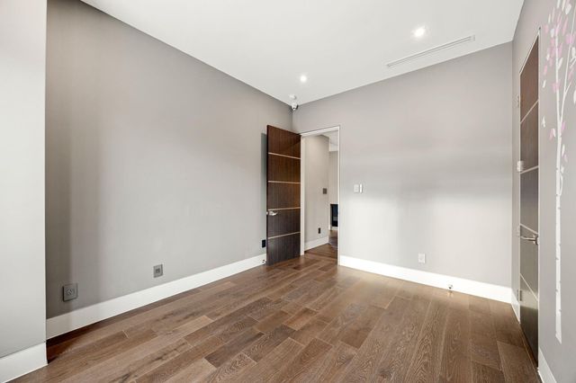 2302 Suffolk Drive, Houston, TX 77027