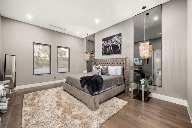 2302 Suffolk Drive, Houston, TX 77027