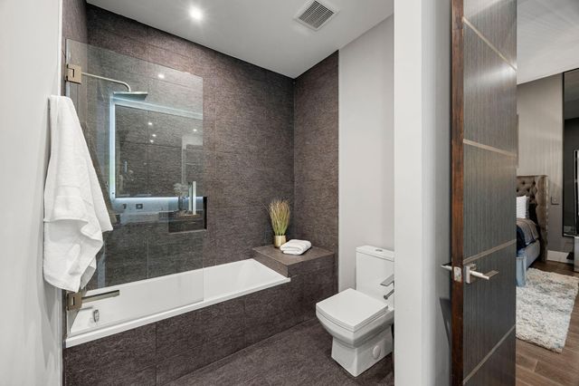 2302 Suffolk Drive, Houston, TX 77027