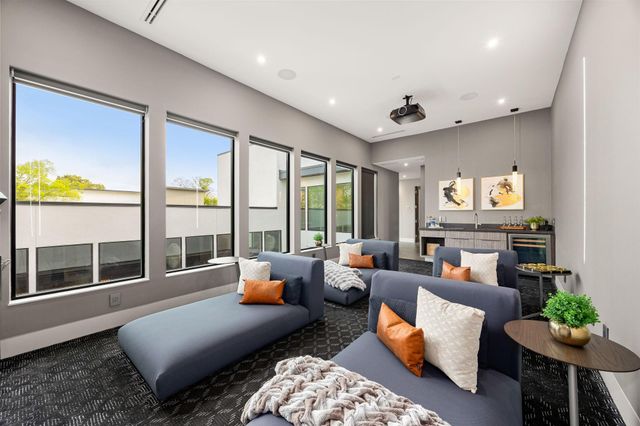 2302 Suffolk Drive, Houston, TX 77027