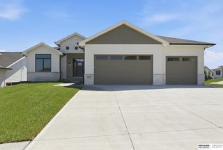 7651 N 167th Street, Bennington, NE 68007