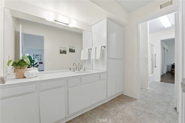 1955 W Bayshore, Anaheim, CA 92801
