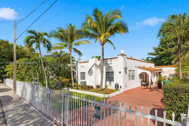 521 NE 70th St 2, Miami, FL 33138