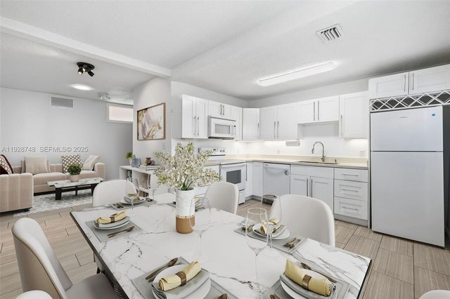 521 NE 70th St 2, Miami, FL 33138