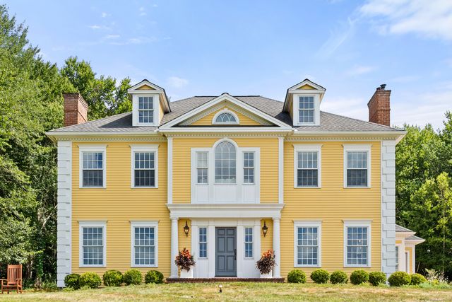 32 Grassy Hill Road, Roxbury, CT 06783