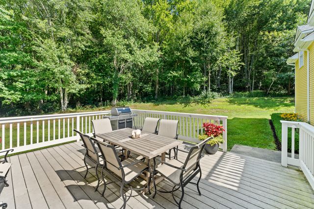 32 Grassy Hill Road, Roxbury, CT 06783