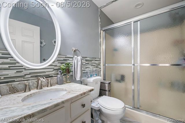 41222 Bermuda Drive, Sterling Heights, MI 48314
