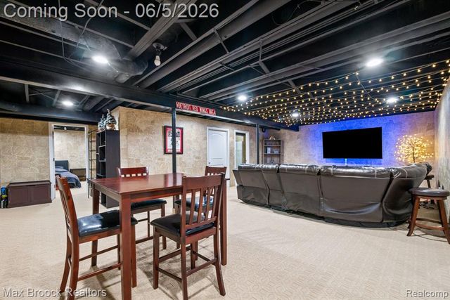 41222 Bermuda Drive, Sterling Heights, MI 48314