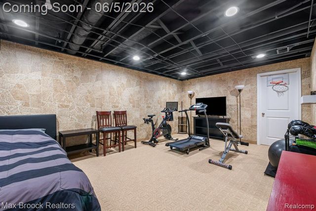41222 Bermuda Drive, Sterling Heights, MI 48314