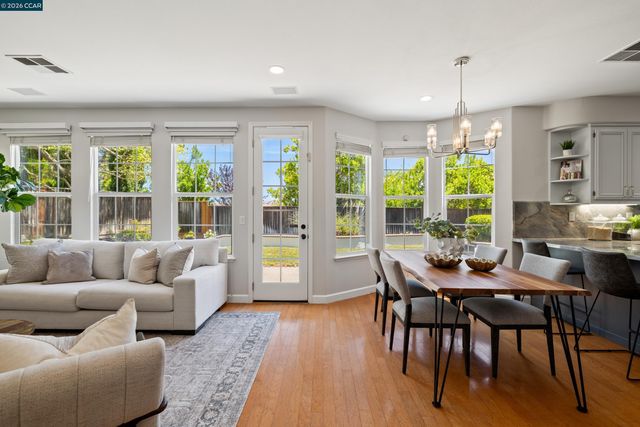 1166 S Chanterella Drive, San Ramon, CA 94582