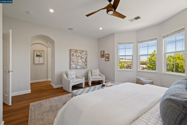 1166 S Chanterella Drive, San Ramon, CA 94582