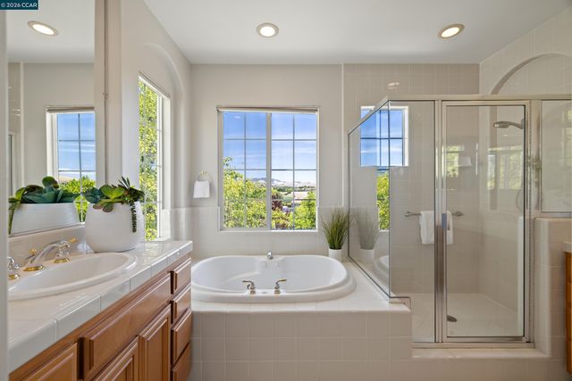 1166 S Chanterella Drive, San Ramon, CA 94582
