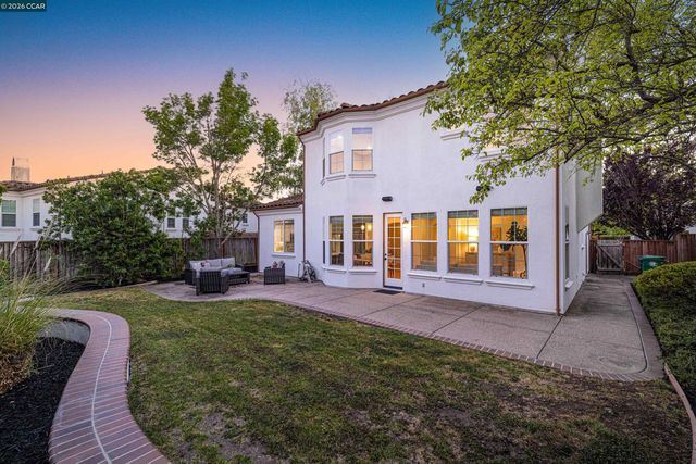 1166 S Chanterella Drive, San Ramon, CA 94582