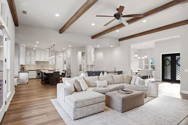 10407 Fox Borough Dr, Oakdale, CA 95361