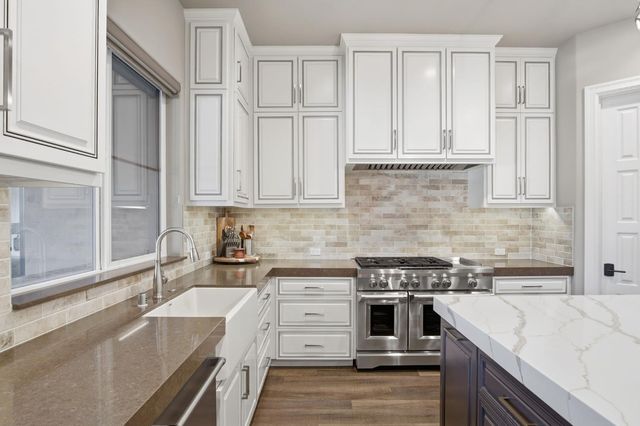 10407 Fox Borough Dr, Oakdale, CA 95361