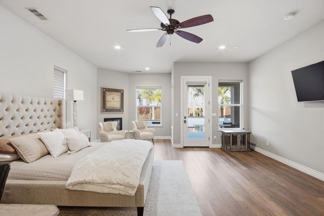 10407 Fox Borough Dr, Oakdale, CA 95361