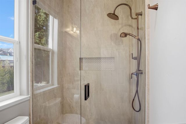 10407 Fox Borough Dr, Oakdale, CA 95361