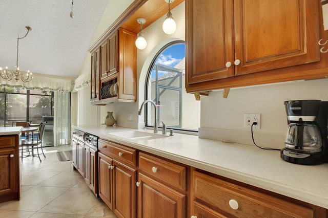 211 E River Park Drive, Jupiter, FL 33477