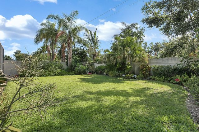 211 E River Park Drive, Jupiter, FL 33477