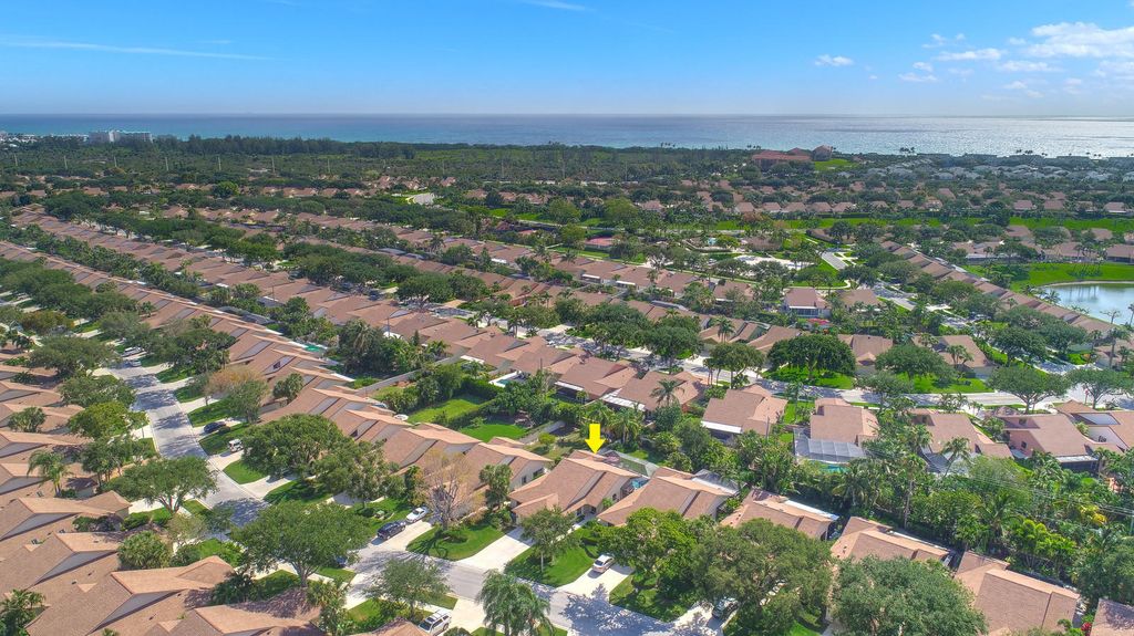 211 E River Park Drive, Jupiter, FL 33477