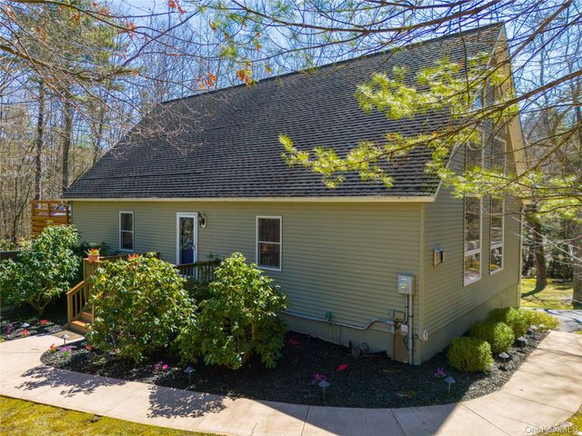 609 Red Hill Road, Wurtsboro, NY 12790