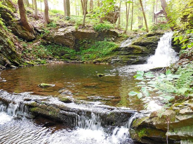 609 Red Hill Road, Wurtsboro, NY 12790