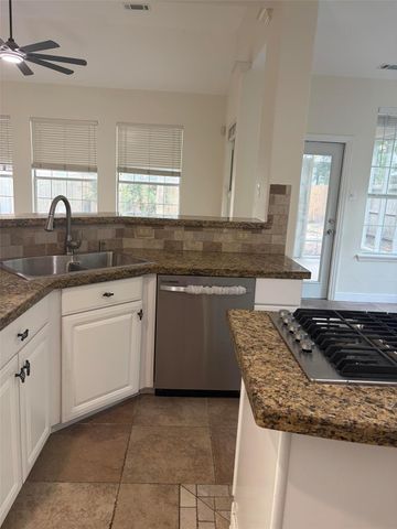 22 E Sterling Pond Circle, Spring, TX 77382