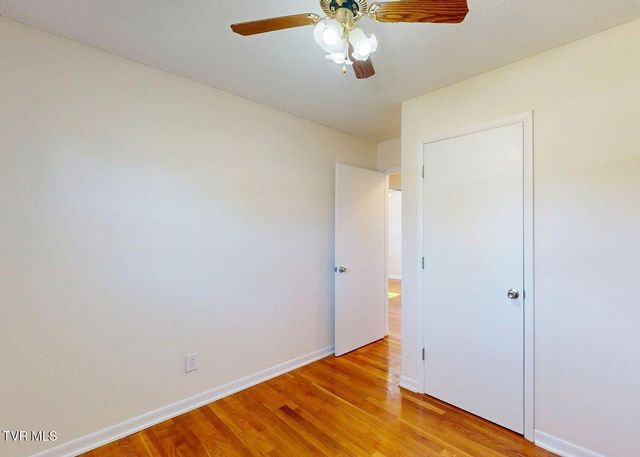128 Valley Drive, Jonesborough, TN 37659