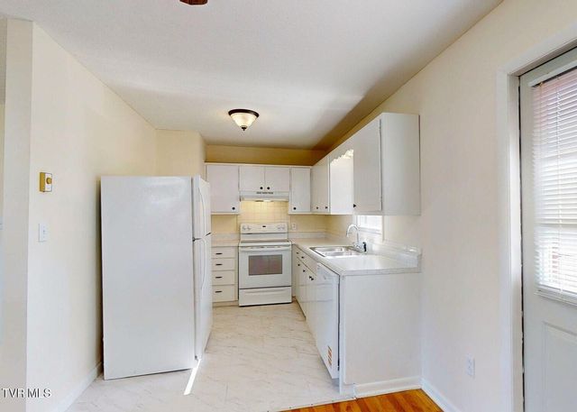 128 Valley Drive, Jonesborough, TN 37659