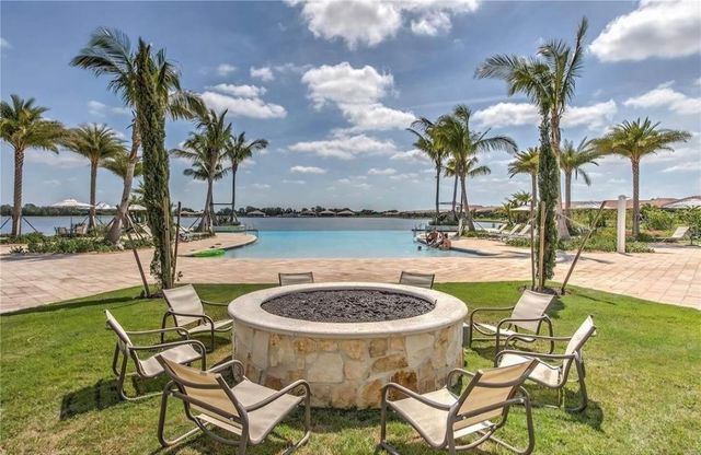333 VILLORESI BOULEVARD, Nokomis, FL 34275