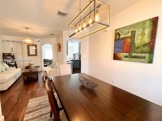 7472 NW 112th Path, Doral, FL 33178