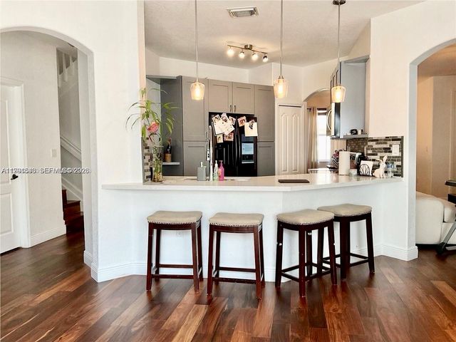 7472 NW 112th Path, Doral, FL 33178