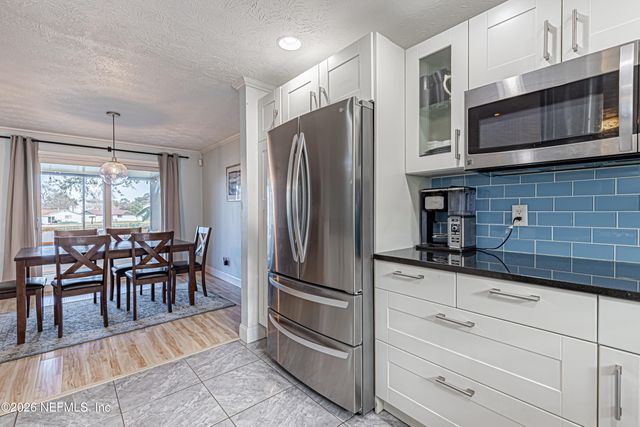 3320 AMERICA Avenue, Jacksonville Beach, FL 32250