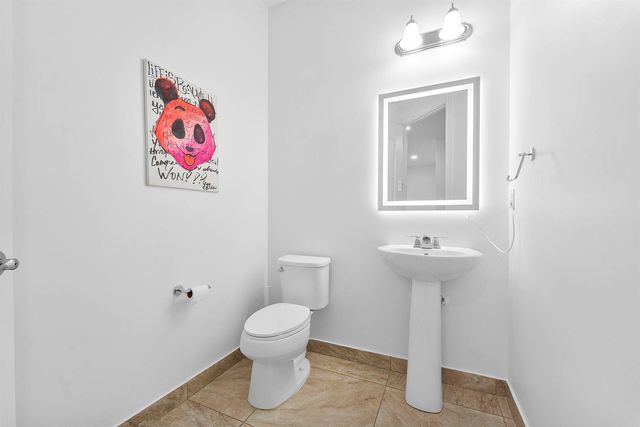 100 NW 69th Circle 52, Boca Raton, FL 33487