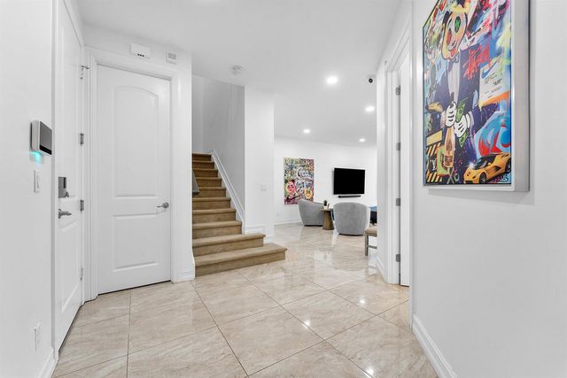 100 NW 69th Circle 52, Boca Raton, FL 33487