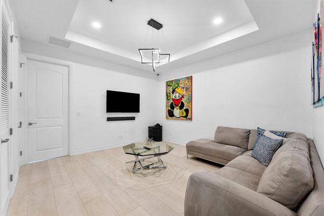 100 NW 69th Circle 52, Boca Raton, FL 33487