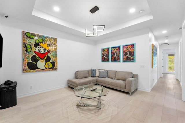 100 NW 69th Circle 52, Boca Raton, FL 33487