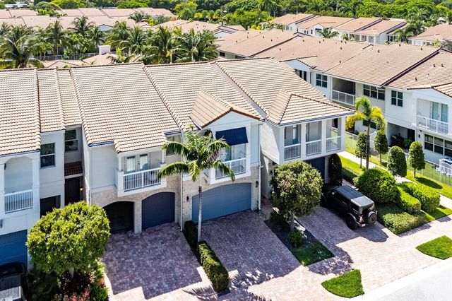 100 NW 69th Circle 52, Boca Raton, FL 33487