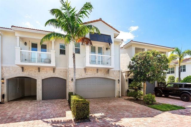 100 NW 69th Circle 52, Boca Raton, FL 33487