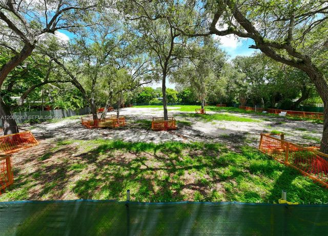 6285 SW 98th Street, Pinecrest, FL 33156