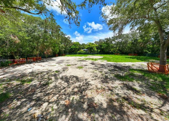 6285 SW 98th Street, Pinecrest, FL 33156