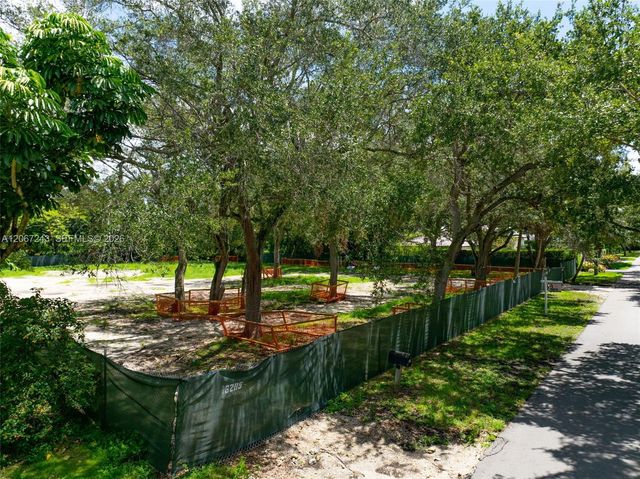 6285 SW 98th Street, Pinecrest, FL 33156