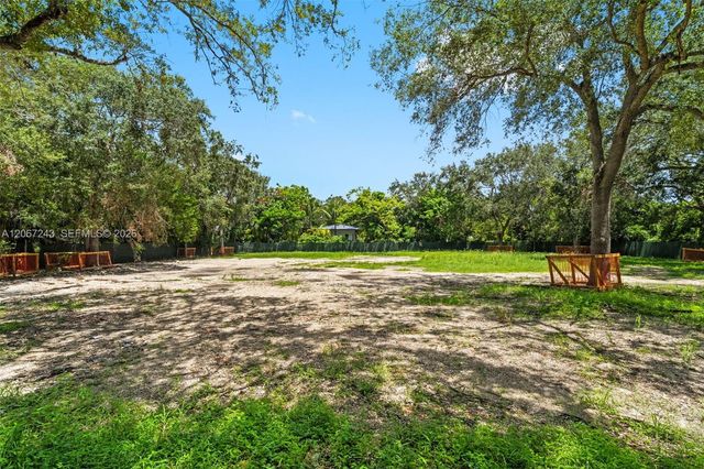 6285 SW 98th Street, Pinecrest, FL 33156