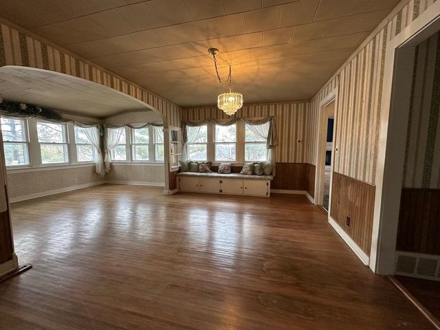 10488 N East Riverview Drive, Edgerton, WI 53534