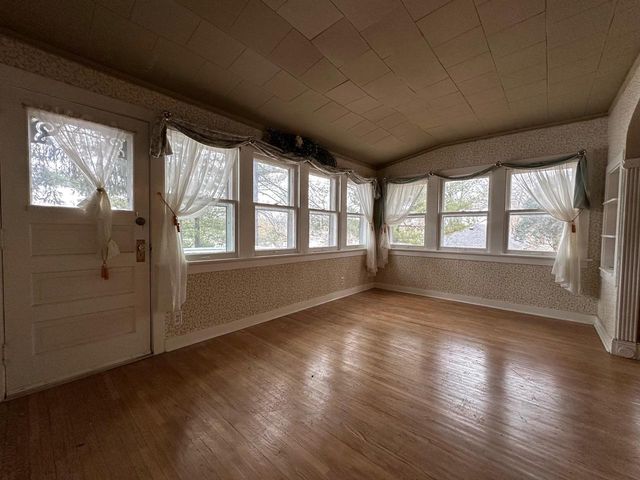 10488 N East Riverview Drive, Edgerton, WI 53534